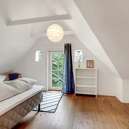 View Διαμέρισμα *