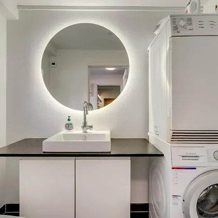 Διαμέρισμα View *